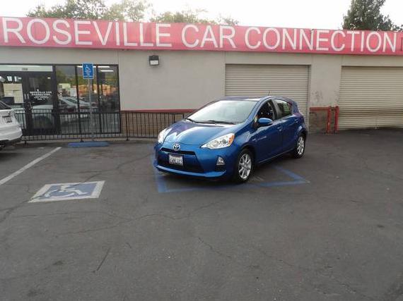 TOYOTA PRIUS C 2012 JTDKDTB34C1510386 image